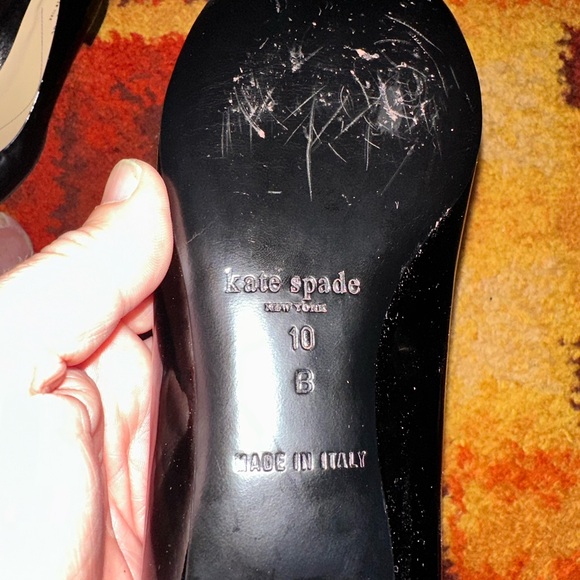 Kate Spade Black Patent Vilette Pearl Cluster Flats Shoes Cocktail 10M Italy - Picture 7 of 7